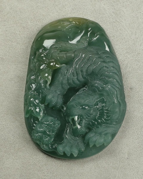 虎虎生威
