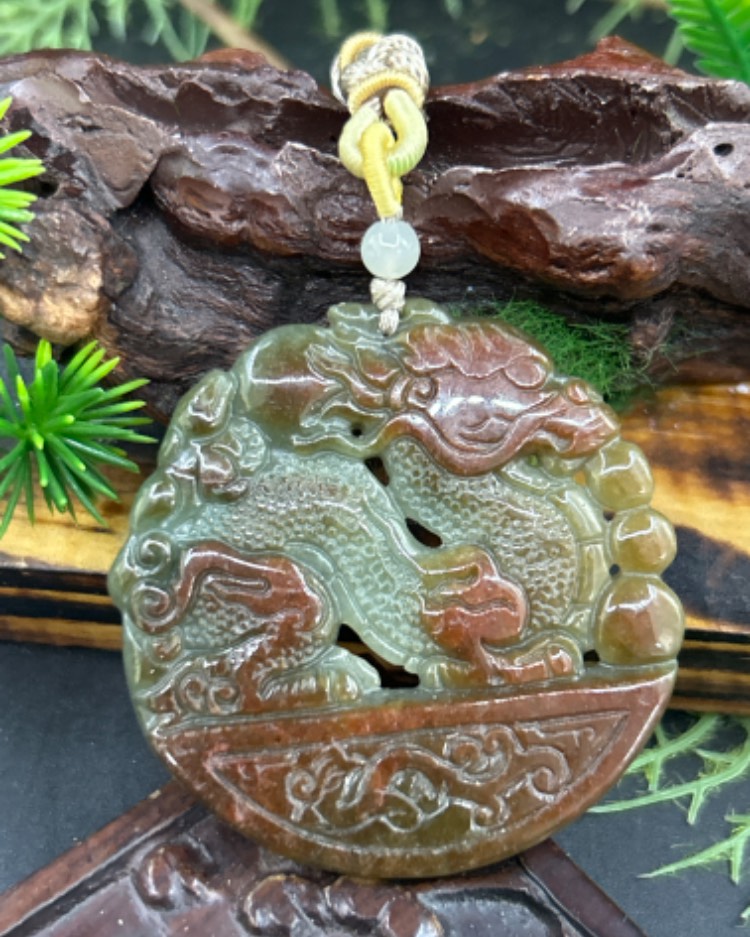 龙行天下