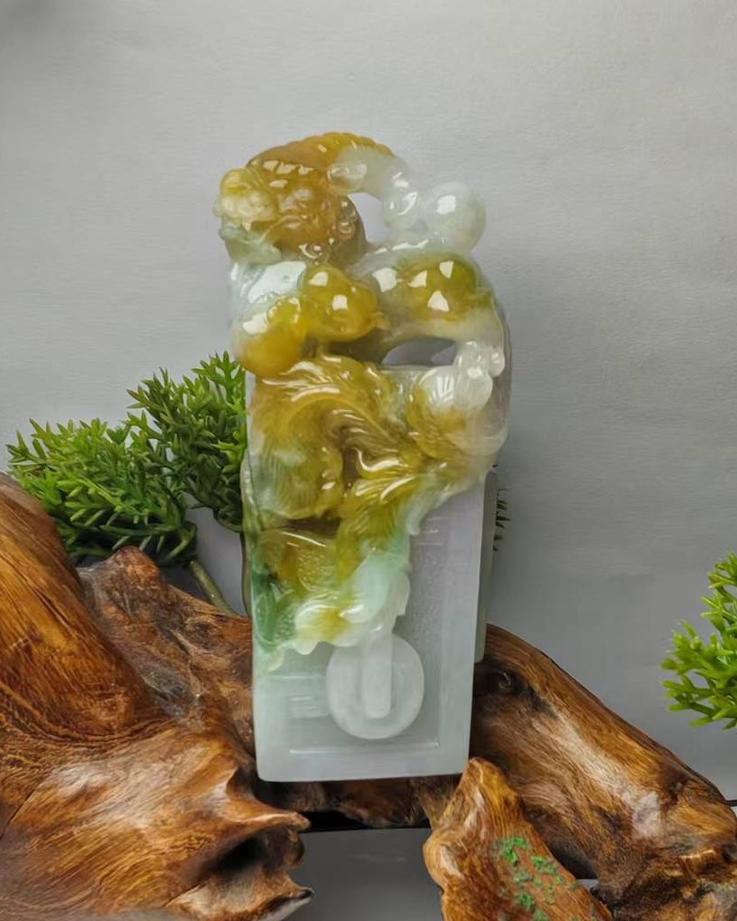 玉狮纳福