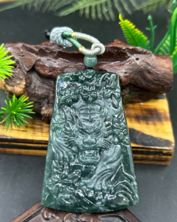 虎虎生威
