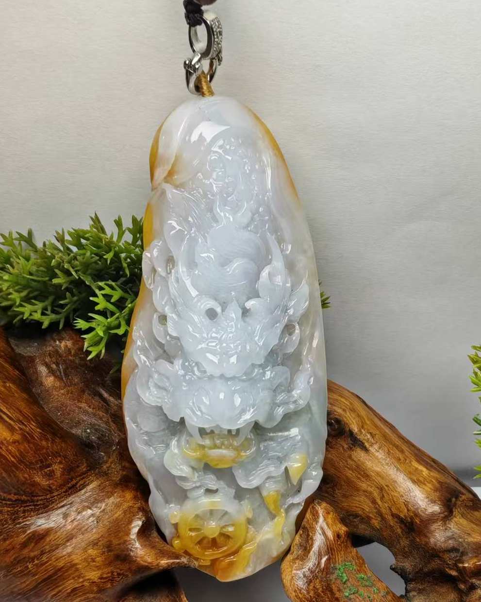 龙行天下